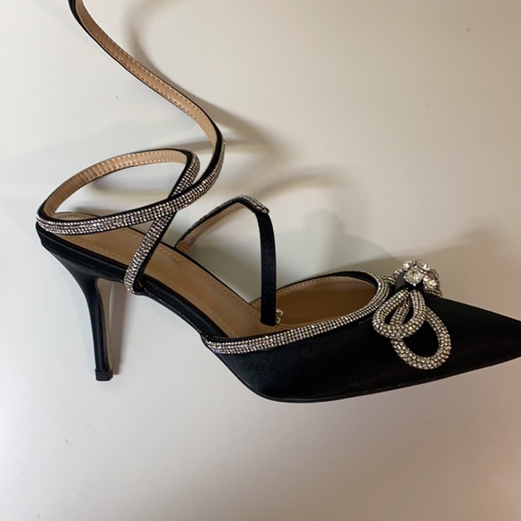 Black Jeweled Ankle Tie Heels - Picture 11 of 14